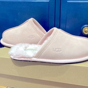 Ugg scuff slippers NWT Pearl light pink 6.5